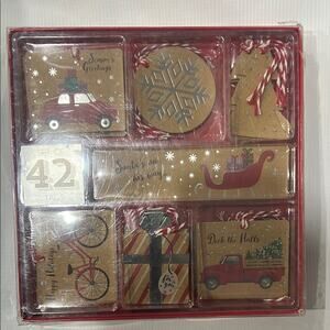 THE GIFT WRAPING COMPANY FOIL‎ GIFT TAGS 42 COUNTRY EMBLELLISHED TAGS